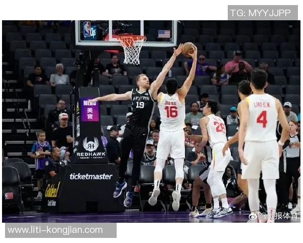 突然发力!科沃德连中三分独得8分 率队反超打停马刺