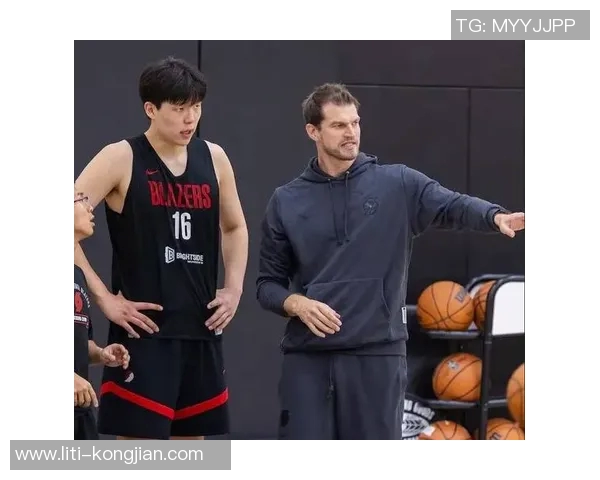 马健:开拓者的目标看来是季后赛 希望杨瀚森逐渐适应NBA的节奏